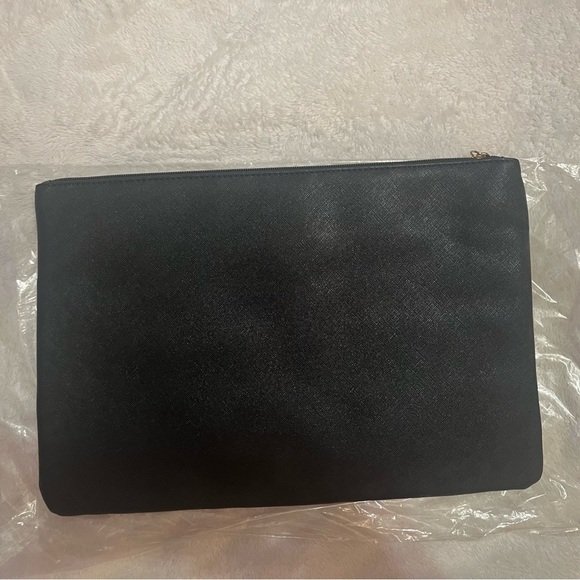 Trina Turk Black and White Oversized Clutch - Picture 3 of 7